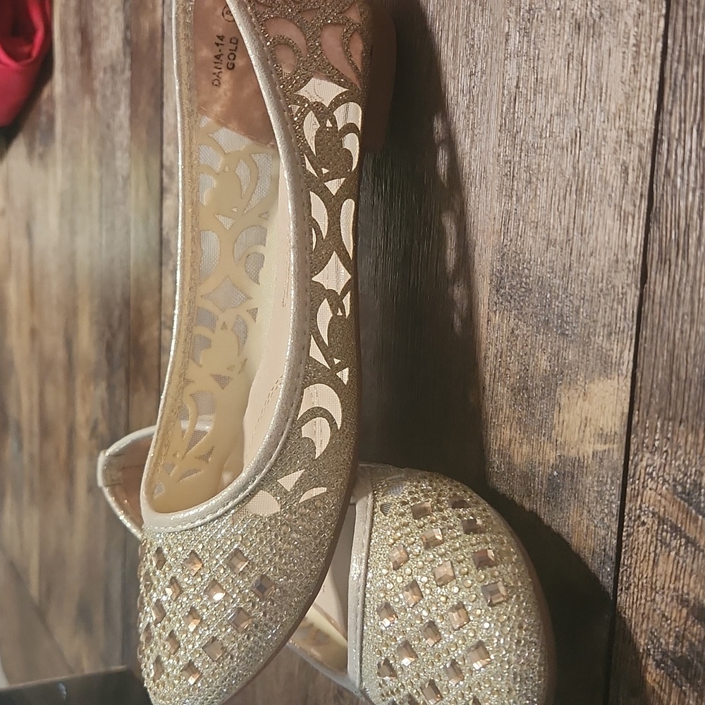 NIB Jade ✨️Gold✨️ glitter mesh crystal flats low heel, ballet, sparkle, wedding